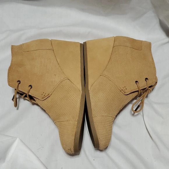 Toms textured suede tan wedge heeled booties - Picture 4 of 9